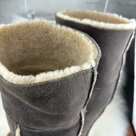 UGG TALL WINTER WEDGES PULL UP BOOTS SIZE 8 - Picture 8 of 15